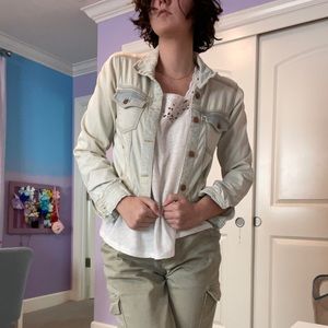 Zara Cropped Lightwash Denim Jacket